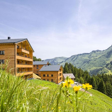 Апартаменты Alpenstolz Damuels Haus 2 - Stilvoll Urlauben In Den Bergen Экстерьер фото